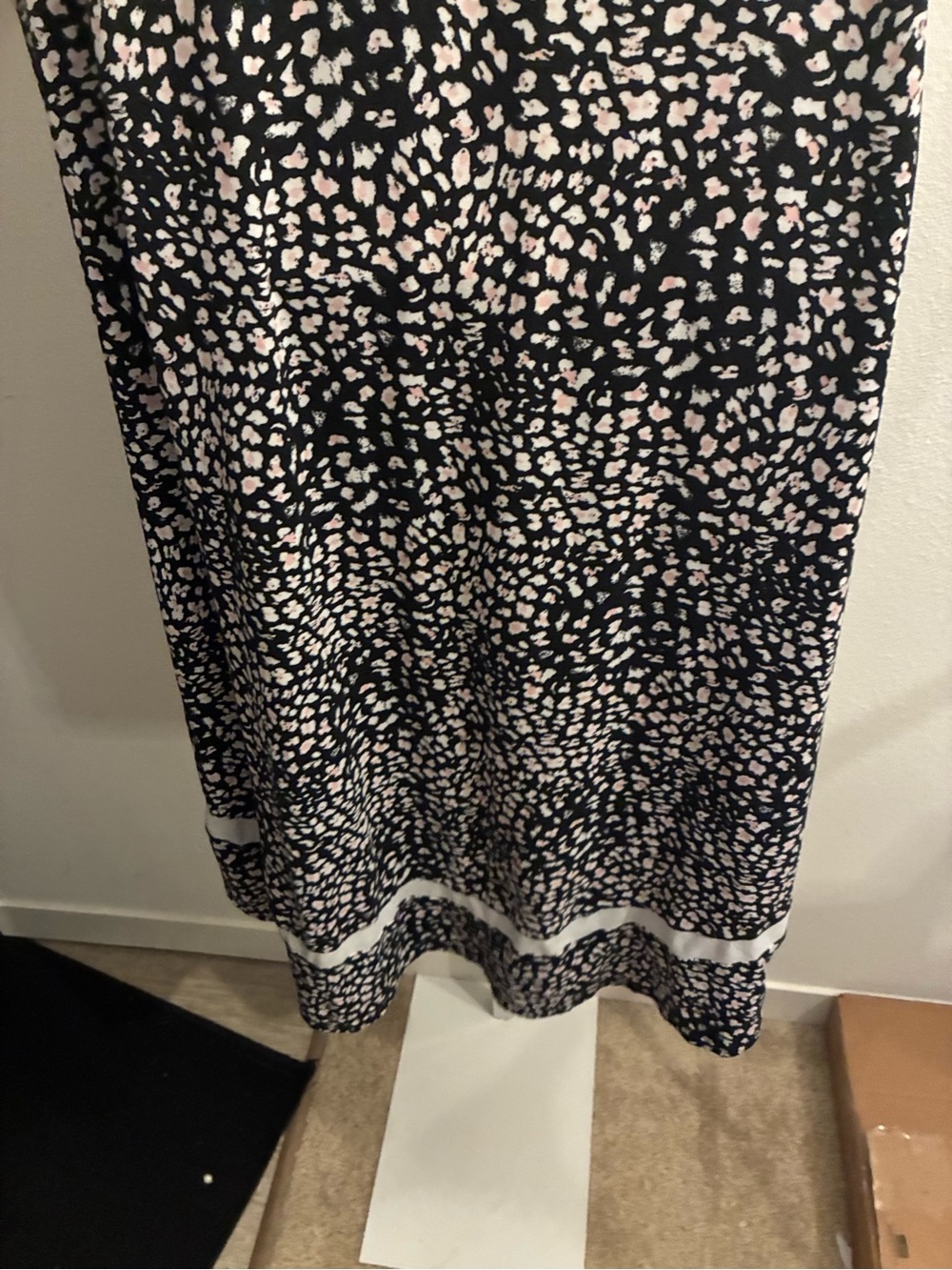 Ellen Tracy Black Dress with White and Blush Spot Print - Picture 7 of 7